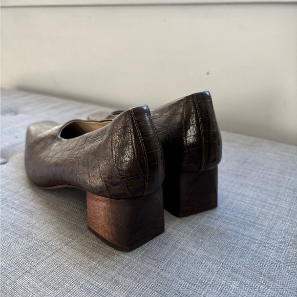 Mari Giudicelli Croc-Embossed Leather Block Heels with Wooden Heel - Size 40 - Picture 6 of 11